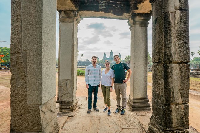 Angkor Jeep Tour Discovery - Inclusive Lunch - Heat, clothing, and practical comfort