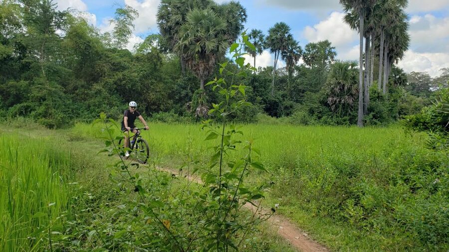 Angkor Jungle Biking Adventure Private Cycling Tour - Walls, dams, and Angkor Thom’s gates