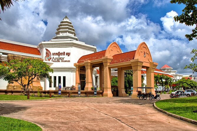 Angkor National Museum with transport - The pickup makes a short museum visit easier