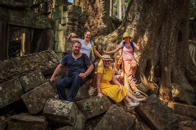 Angkor Sunrise Small Group Tour Inclusive Breakfast and lunch - What the guide and vehicle add