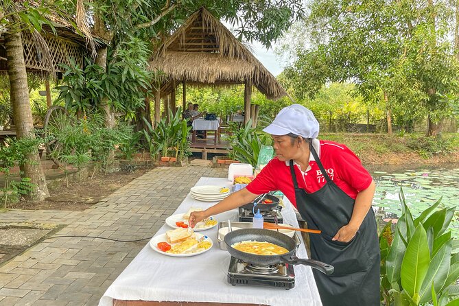 Angkor Sunrise Vespa Tour / Tuk Tuk or Car - Ta Prohm and the famous tree roots