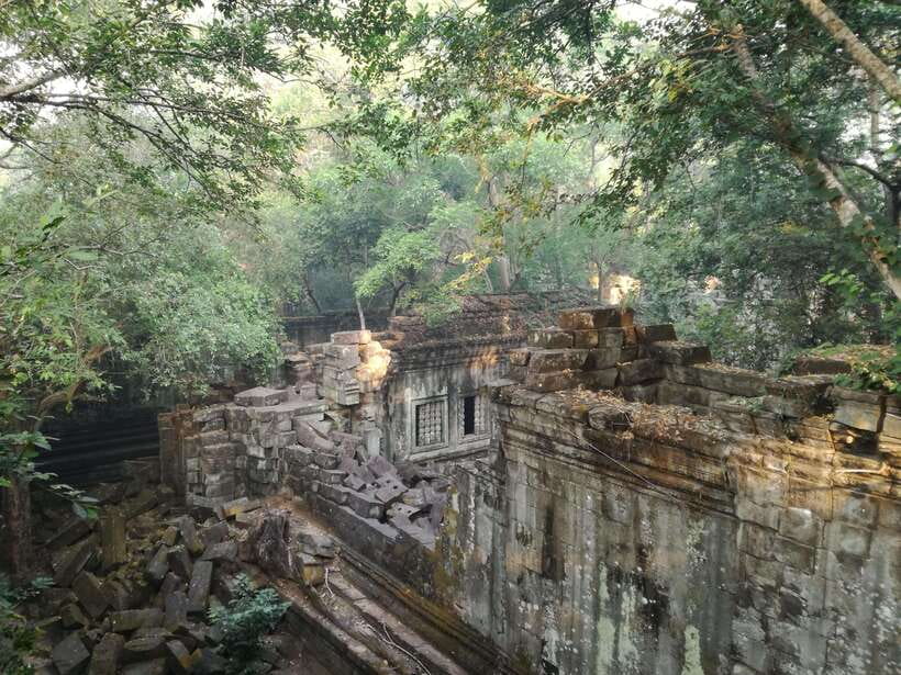 Angkor Temples Highlights Tour: 2 Days with Sunrise - Banteay Srei’s small-scale carvings