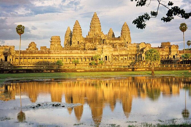 Angkor Thom Ta Prohm and Sunset in Angkor Wat Golden Hour Tour - Who should choose this temple day
