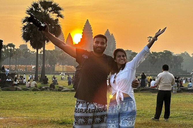 Angkor Wat 1-Day Tour by Private Car or Minivan - Key points at a glance