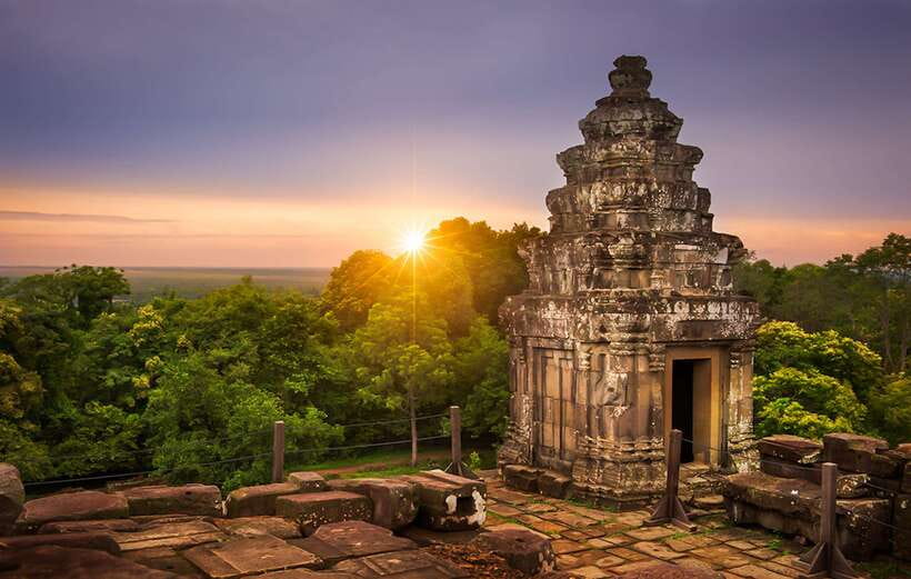 Angkor Wat 2-Day complex Sun rise & Sun set with Guided Tour - Phnom Bakheng sunset and the final view