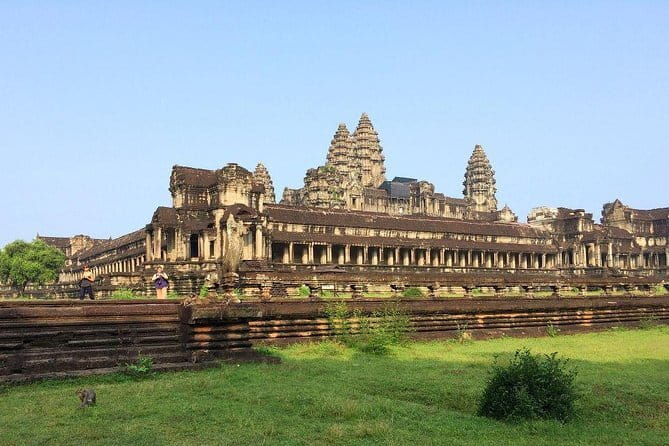 Angkor Wat 2 Days and a Half Temples & Tonle Sap-Small Group Tour - Day three: Kampong Phluk and Tonle Sap Lake