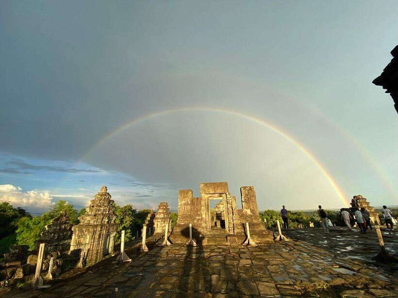 Angkor Wat, Angkor Thom, and Ta Prohm Day Trip with Sunset - A long Angkor day for a low price