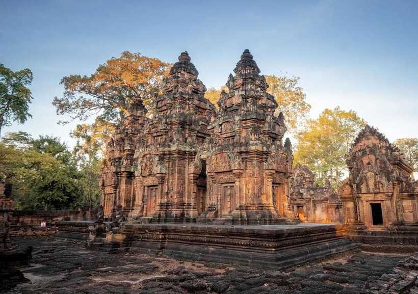 Angkor Wat Big Circle Private Car Tour in Siem Reap - Ta Som brings atmosphere and detail