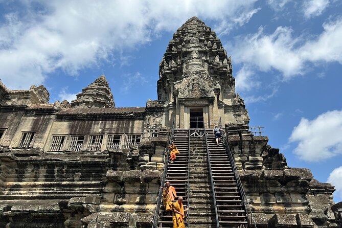 Angkor Wat Bike Tour with Lunch Included - 8:30 am pickup and the first look at Angkor Wat