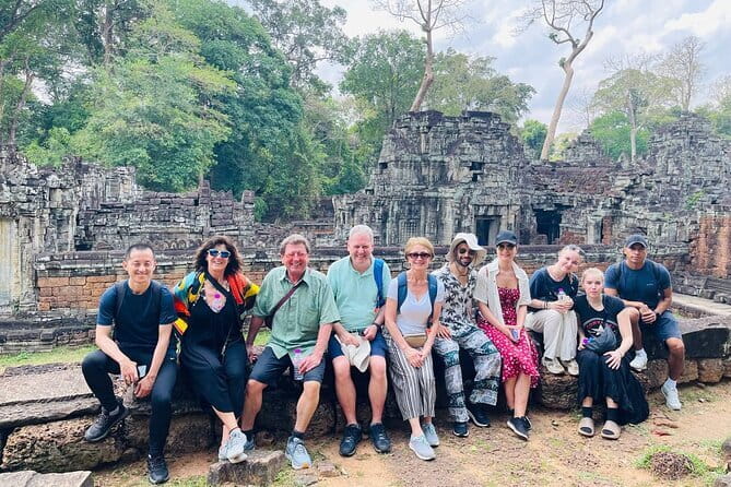 Angkor Wat Cycling Tour (20-25 km) - Bayon and the stone faces of Angkor Thom
