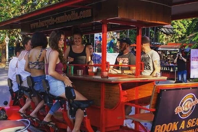 Angkor Wat Cycling Tour (20-25 km) - A Khmer lunch near the temples