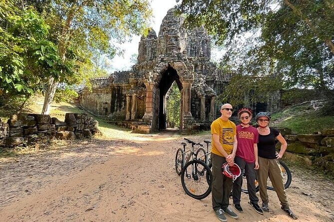 Angkor Wat Cycling Tour With local Tour Guide from Siem Reap - Key things to know before you book