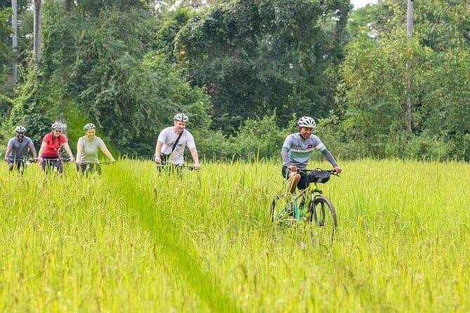 Angkor Wat Cycling Tour With local Tour Guide from Siem Reap - Starting at Angkor Wat around 7:30 a.m.