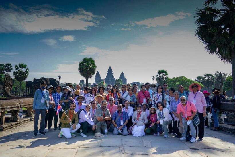 Angkor Wat five Days Tour including Sambor Prei Kuk - Day 3: The outer circuit and Banteay Srey