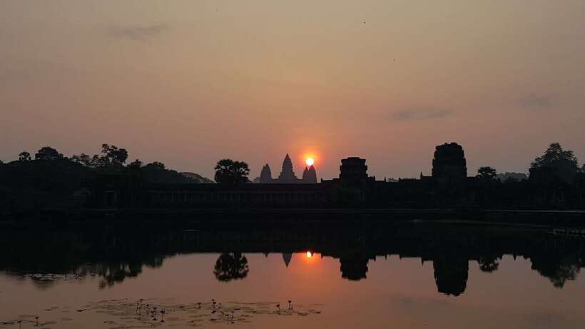 Angkor Wat Full-Day Private Tour with Sunset - Bayon Temple and Angkor Thom’s Royal Center