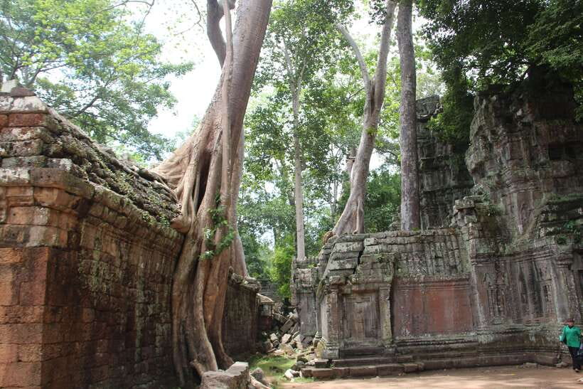 Angkor Wat Full-Day Private Tour with Sunset - Clothing, Timing, and Energy