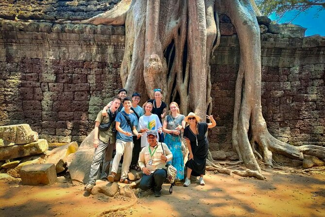 Angkor Wat full Day 'Small Group with sunset & Tour Guide - Angkor Thom and the South Gate procession