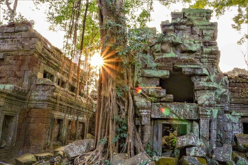 Angkor Wat: Full-Day Temples Small Group Tour - Angkor Wat: start with the Khmer masterpiece