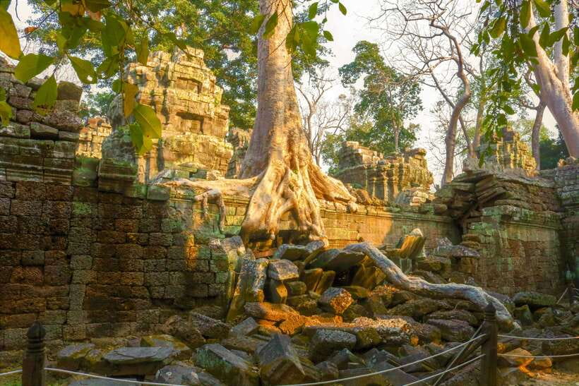 Angkor Wat: Full-Day Temples Small Group Tour - What the guides add to the day