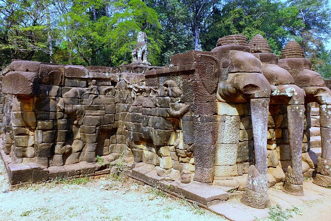 Angkor Wat Full Day Tour in Siem Reap Small-Group - Pickup at 7:30 or 8 a.m. sets the right pace