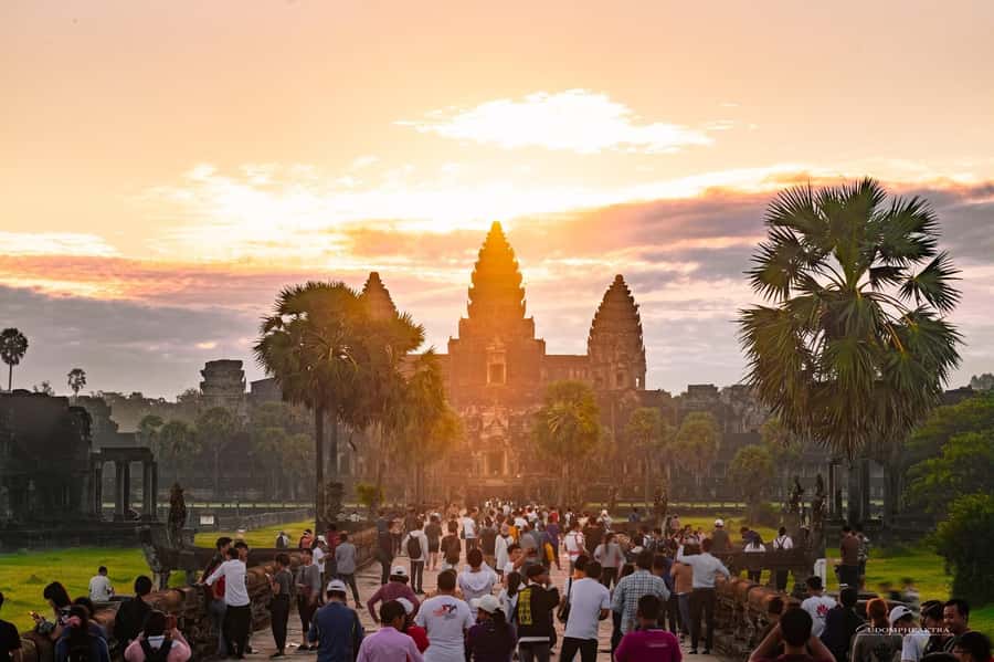 Angkor Wat Guided Joint-in Tour - Sunrise at Angkor Wat through the western entrance