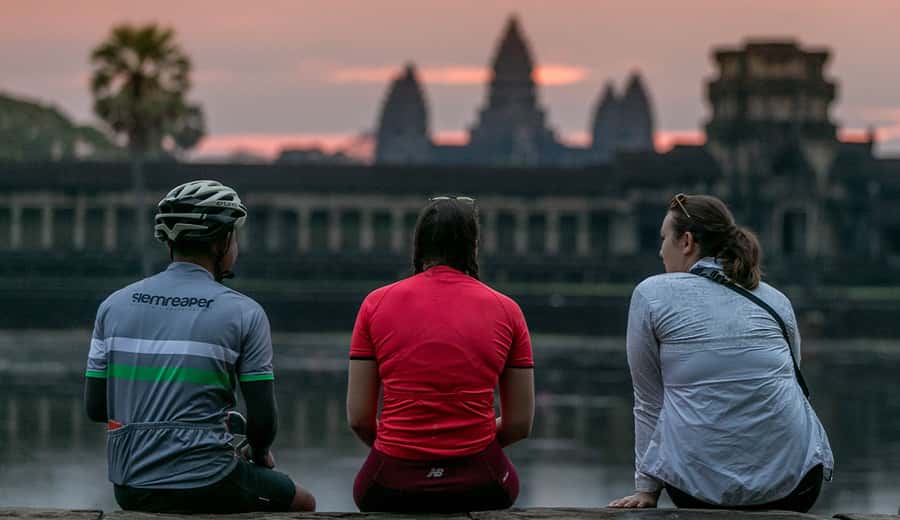 Angkor Wat: Guided Sunrise Bike Tour w/ Breakfast and Lunch - Sunrise at Angkor Wat before breakfast