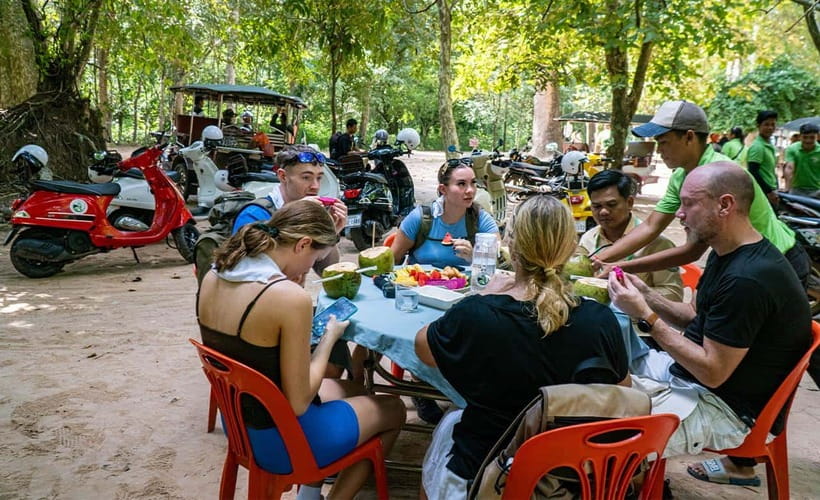 Angkor Wat: Guided Vespa Tour / Tuk Tuk or Car - The Elephant Terrace and the smaller roads