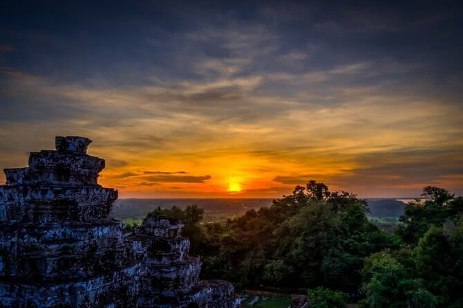 Angkor Wat Highlights 2 Days Tour with Sunrise and Sunset - Ta Nei and Ta Prohm in the jungle