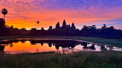 Angkor Wat: Highlights and Sunrise Guided Tour