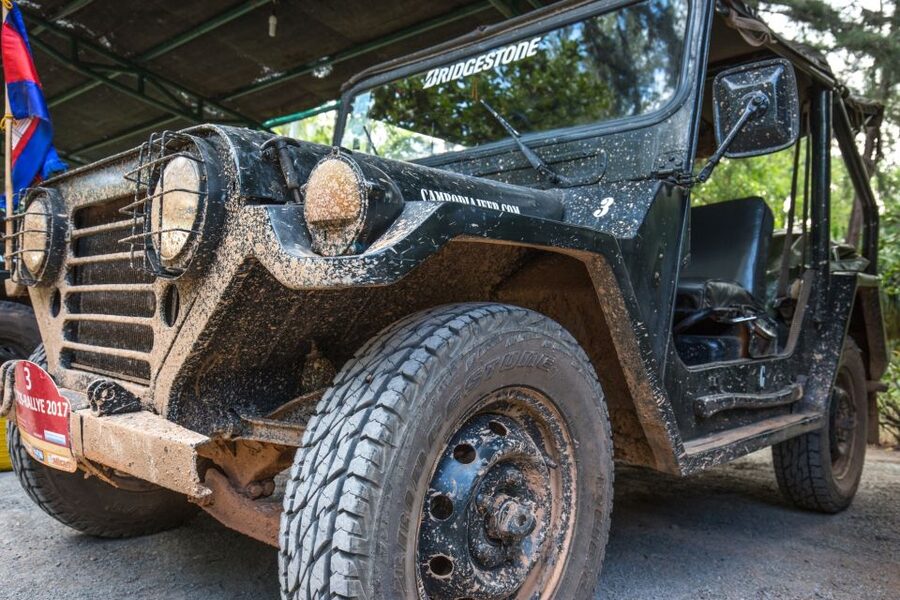 Angkor Wat in a vintage Jeep with driver - jeep rental - Angkor Wat: give the main temple enough time