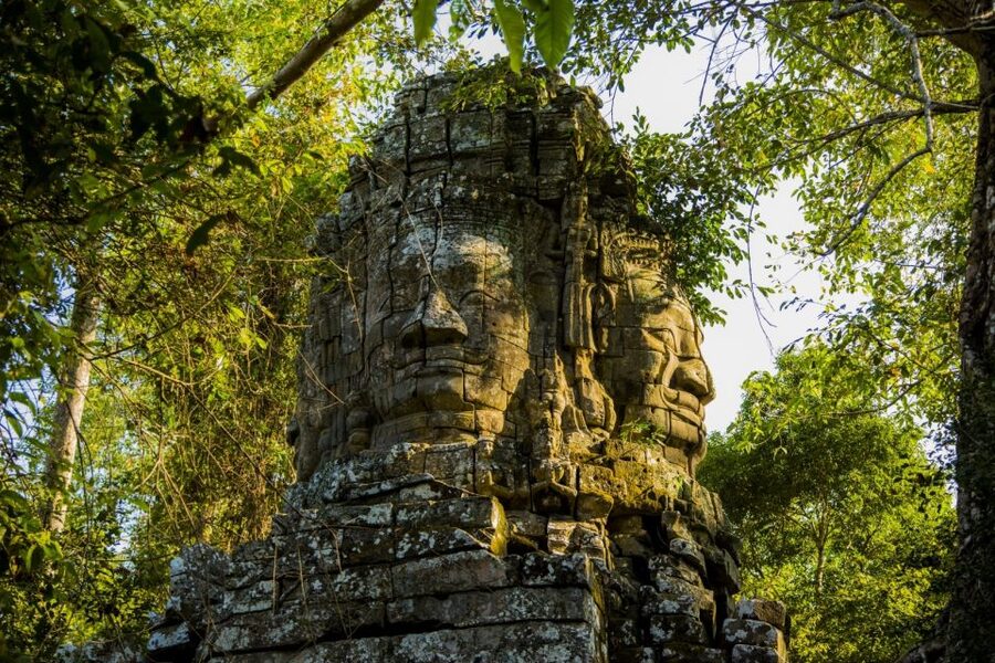 Angkor Wat in a vintage Jeep with driver - jeep rental - Is $100 good value for three people?