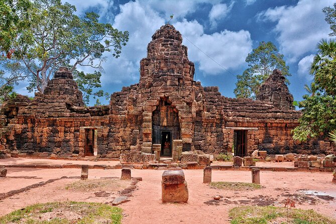 Angkor Wat Private Tuk-Tuk Tour (sunrise Option) & more - Ta Prohm, trees and famous film locations
