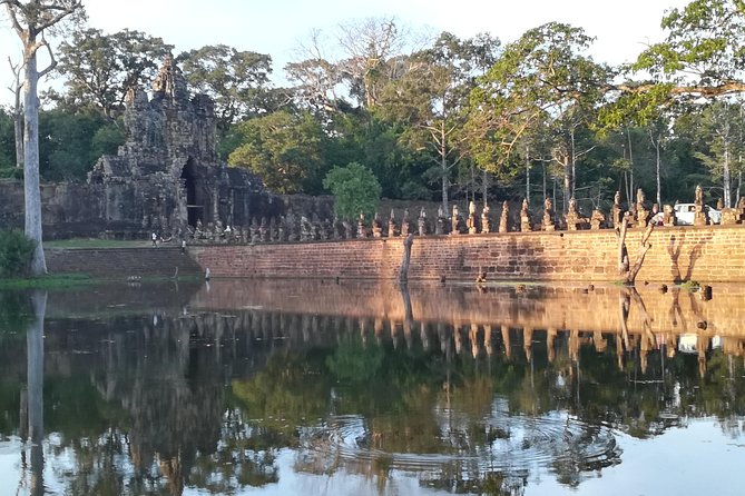 Angkor Wat Small Circuit Tour - Starting at Angkor Wat around 8 a.m.