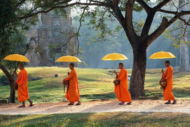 Angkor Wat Small-Group Exploration with Expert Guide - Heat, clothing, and the physical effort