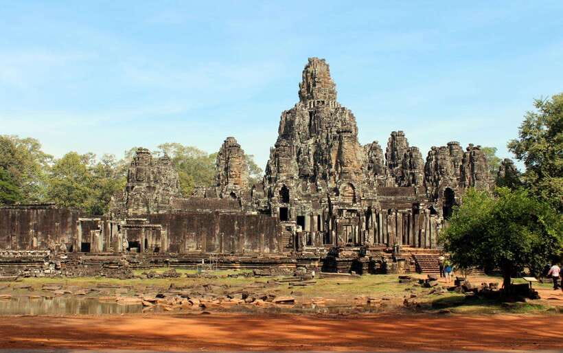 Angkor Wat Small Tour With Private Tuk Tuk - Takeo adds a third major stop