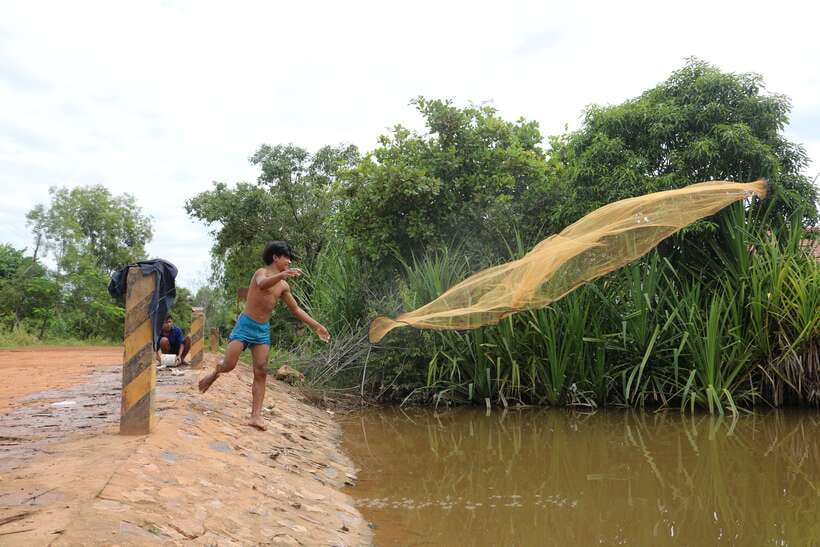 Angkor Wat: Sunrise 2.5 Days with Tonle Sap Lake Tour - Day three: Kampong Phluk and Tonle Sap
