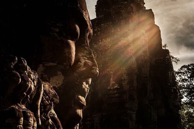 Angkor Wat Sunrise & 3 Main Temples with Breakfast – Small Group - What the guides add to the experience