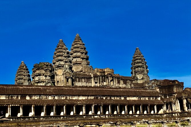 Angkor Wat Sunrise and Angkor Thom Sunset Tour - Sunset near Angkor Thom
