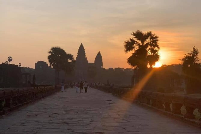 Angkor Wat Sunrise by Tuk Tuk – Personalized Private Tour - Banteay Kdei, a quieter 45-minute stop