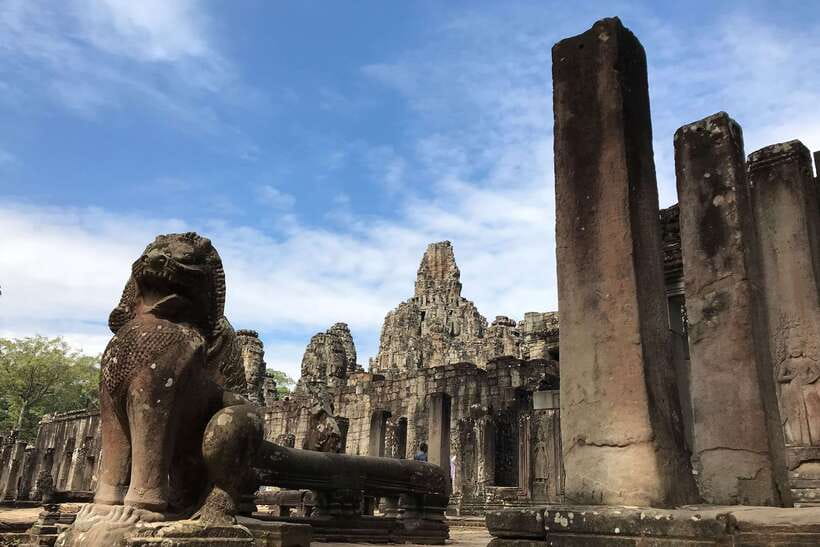 Angkor Wat Sunrise by Vintage Jeep – Private Tour - What the guide adds to the temples