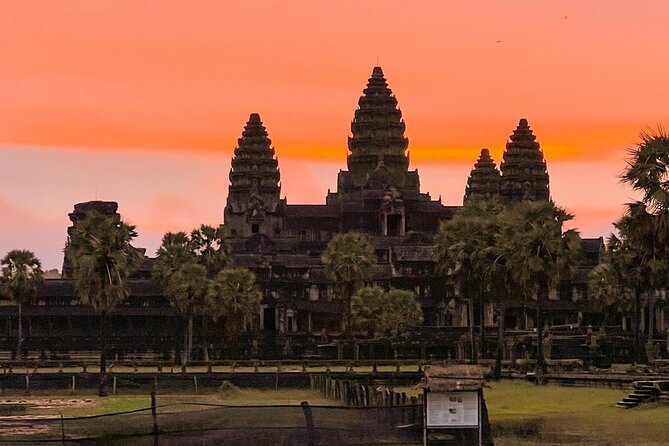 Angkor Wat Sunrise Experience – Ultimate 1-Day Guided Temple Tour - Angkor Thom: a former capital spread over a large area