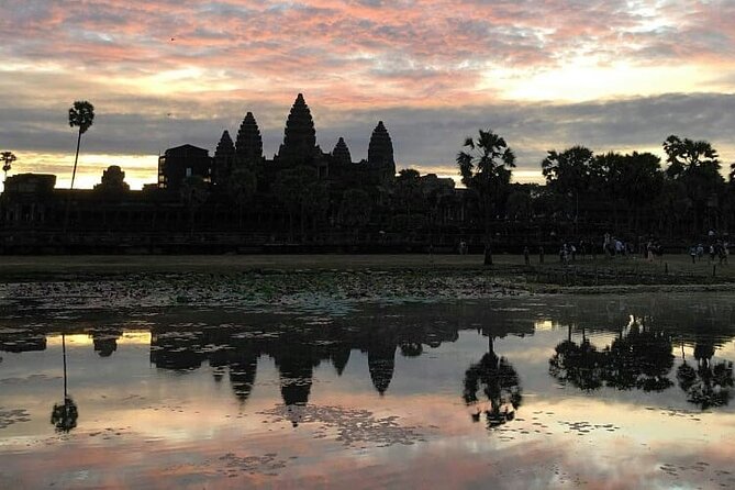 Angkor Wat Sunrise & Highlight The Most Iconic Temple - Key points to know before booking