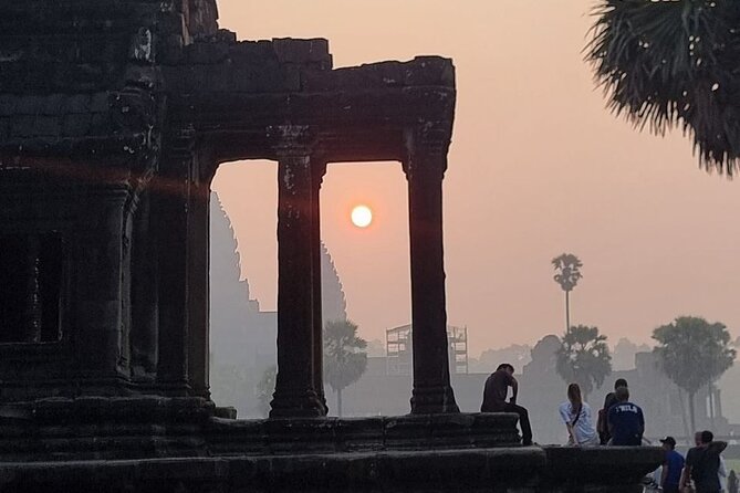 Angkor Wat Sunrise & Highlight The Most Iconic Temple - Practical booking advice for a smoother morning