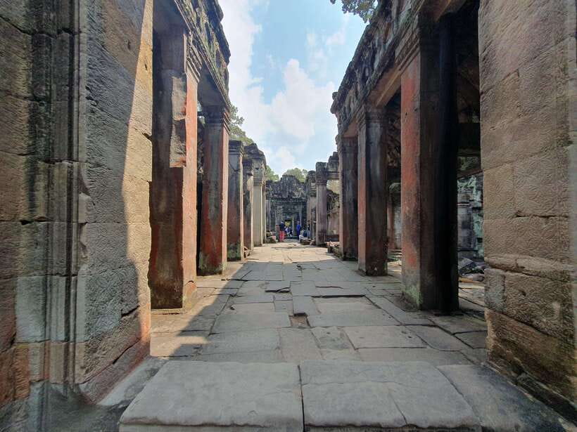 Angkor Wat Sunrise Main Temples Tour(Included Breakfast) - What the $22 tour really offers