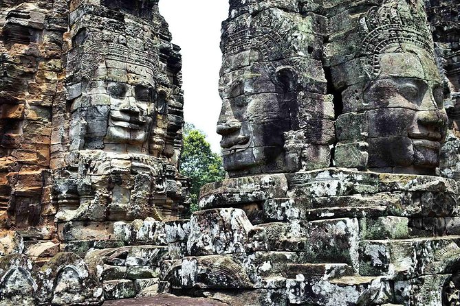 Angkor Wat Sunrise or Sunset Tour with Guide from Siem Reap - What the guides add to the experience
