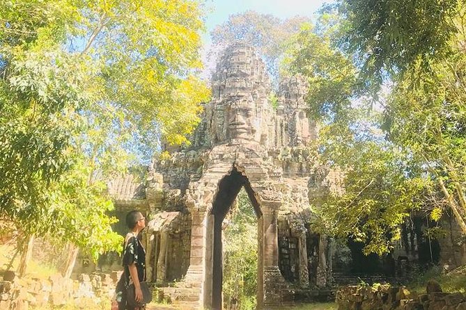 Angkor Wat Sunrise Private Tour by Tuk Tuk - Tuk tuk comfort, water, and the guide