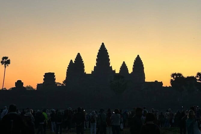 Angkor Wat Sunrise Small-Group 1-Day Tour from Siem Reap - The tour in five useful points