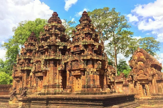 Angkor Wat Sunrise Small-Group 1-Day Tour from Siem Reap - A small group that feels close to private