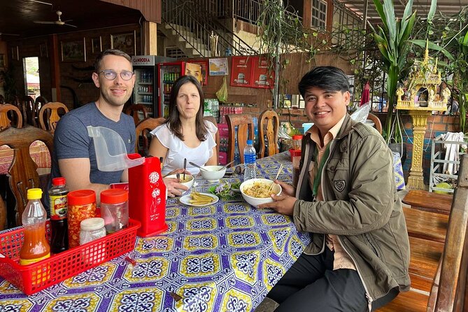 Angkor Wat Sunrise Small Group Tour With Breakfast - Angkor Thom’s South Gate
