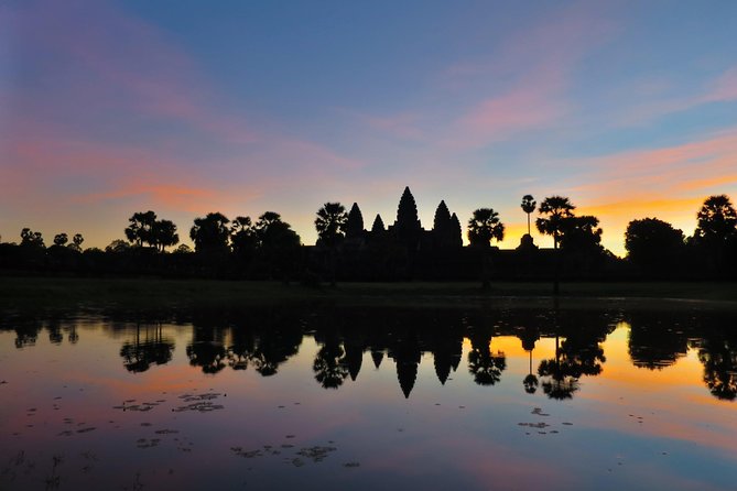 Angkor Wat Sunrise Tour - Food, clothing, and the practical details